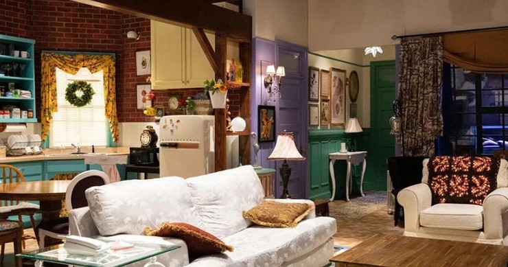 Friends compie 25 anni, la casa che puoi prenotare che ricrea l’atmosfera della serie tv