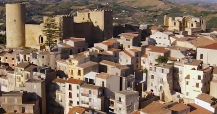 Salemi lancia il progetto case a 1 euro 2021