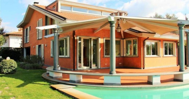Una villa con piscina da sogno a Forte dei Marmi in vendita su idealista per 4,9 milioni