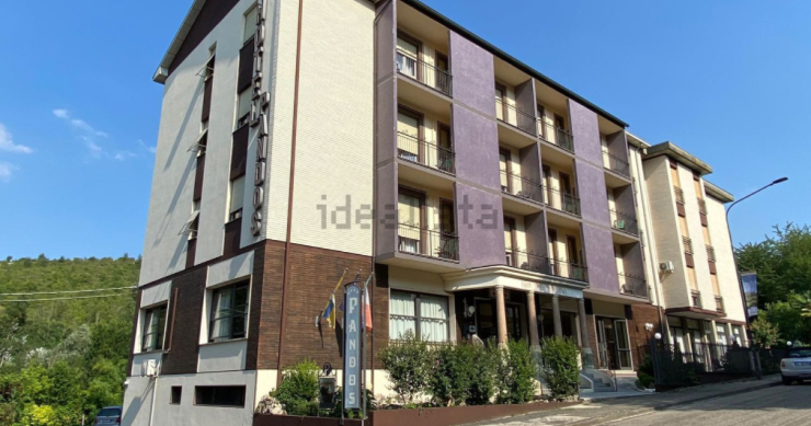 Un hotel vicino Salsomaggiore è in vendita su idealista per 1,6 milioni di euro