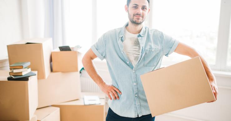 Sei consigli per organizzare un trasloco in estate (eliminando il superfluo)
