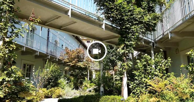Un antico opificio "a corte" sui Navigli trasformato in un condominio orizzontale con area spa e fitness