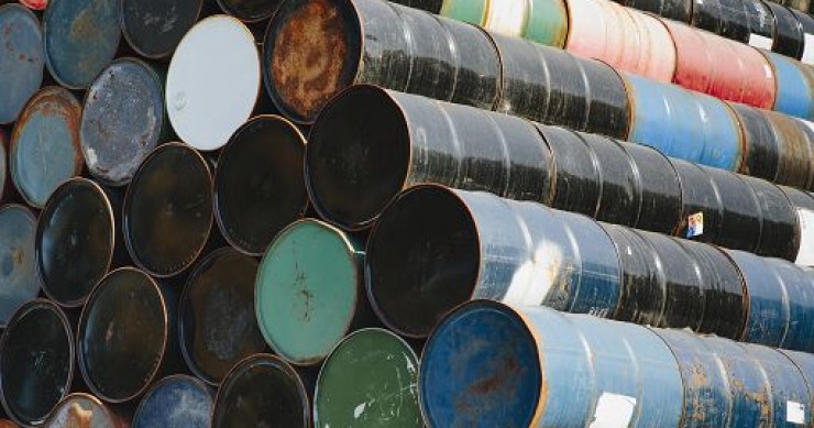 Petrolio: si accentua calo prezzi in attesa riunione Opec+ oggi