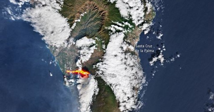 L'eruzione del Cumbre Vieja alle Canarie vista dallo Spazio