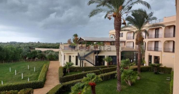 Un hotel in Sicilia in vendita all'asta su idealista a partire da 1.672.115 euro