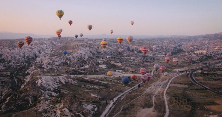 Piattaforme di viaggi a sorpresa, la nuova frontiera del turismo