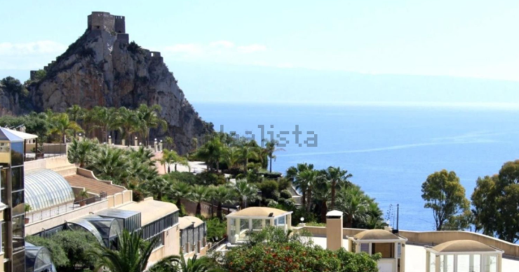 Resort all'asta a Sant’Alessio Siculo