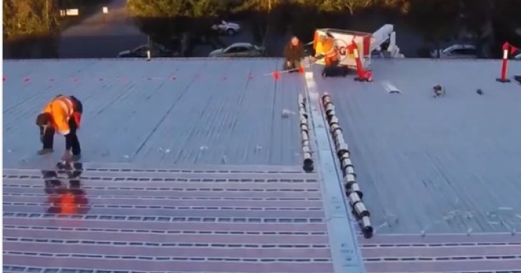 Arrivano i pannelli solari flessibili, perché rivoluzioneranno anche l'edilizia abitativa