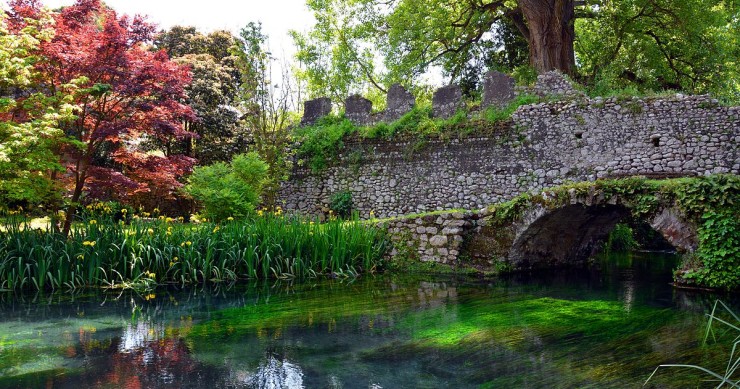 Benvenuti nel Giardino di Ninfa, il parco più romantico del mondo
