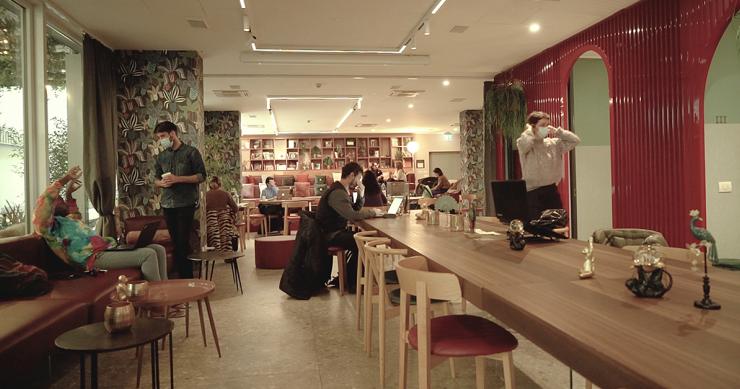 Coliving, coworking e bistrot: il modello ibrido di ospitalità post covid parte da Milano