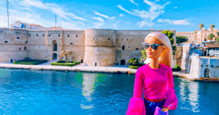 “Barbie in Town”, in viaggio per l’Italia con una guida turistica molto particolare