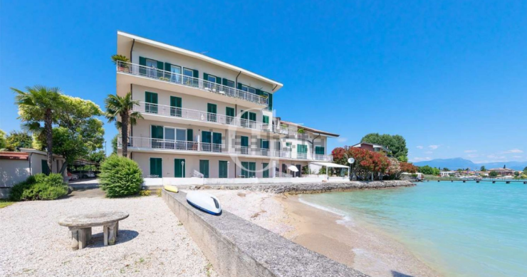 Case sulla spiaggia