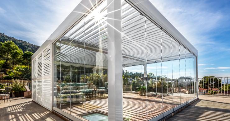 Pergotenda bioclimatica, come godersi il giardino o il terrazzo tutto l'anno