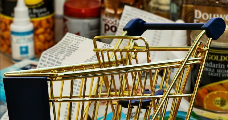 Rincari dei prezzi alimentari, cosa sta succedendo e come risparmiare