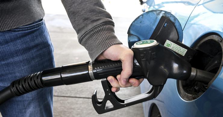 Taglio accise sulla benzina