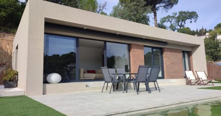 Casa prefabbricata container marittimi