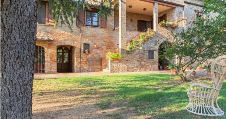 cascina in vendita in Umbria