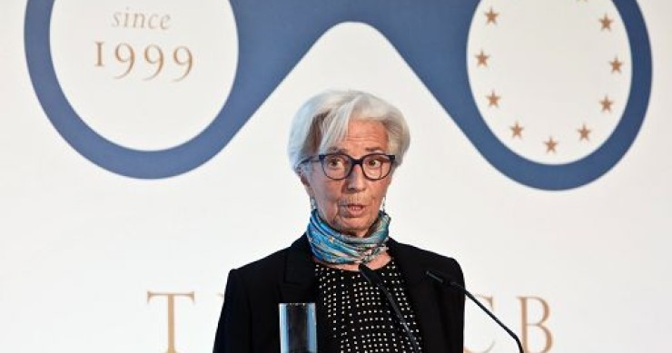 Lagarde: non ci preimpegnamo n? a nuovi rialzi tassi né a uno stop