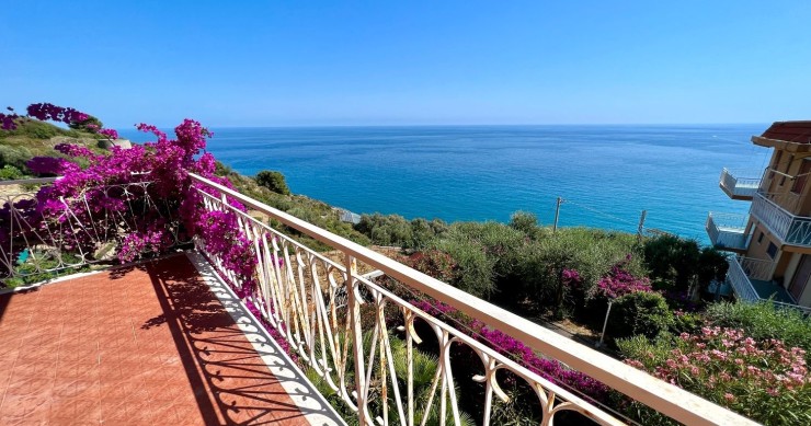 Les meilleures propriétés en bord de mer, à vendre en Italie