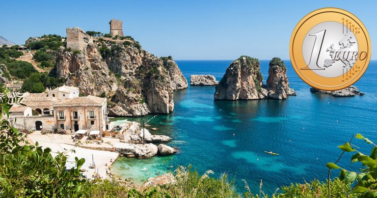 Houses for 1 euro in Sicily near the sea