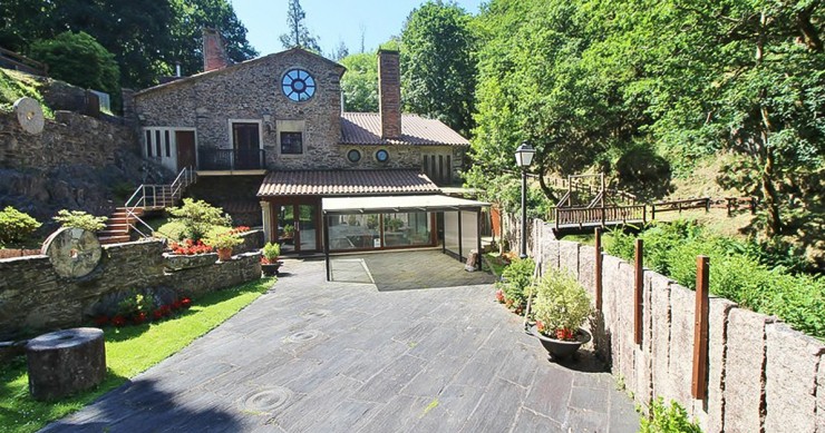 Antiguo molino rehabilitado a la venta en Betanzos