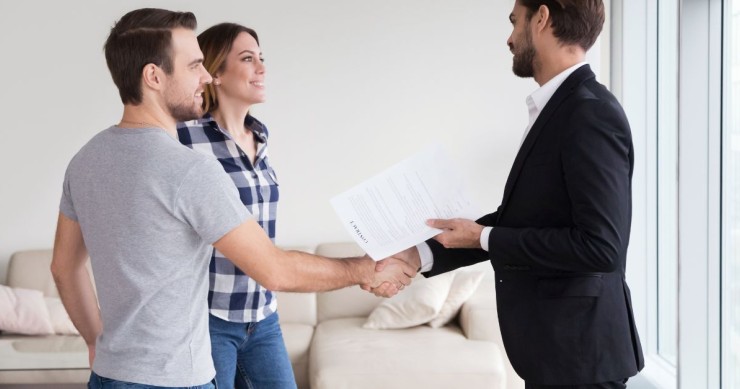 subentro contratto di locazione chi paga