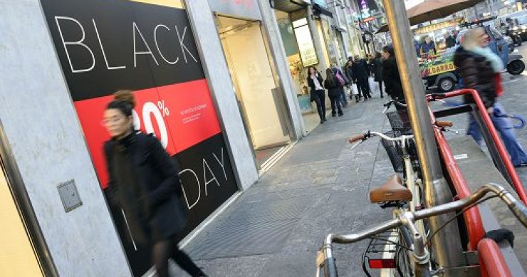 Black Friday, oltre 16 milioni faranno acquisti: 217 euro il budget