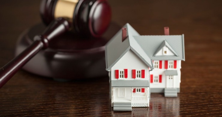 sfratto inquilino arresti domiciliari