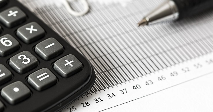 calcolatrice con penna