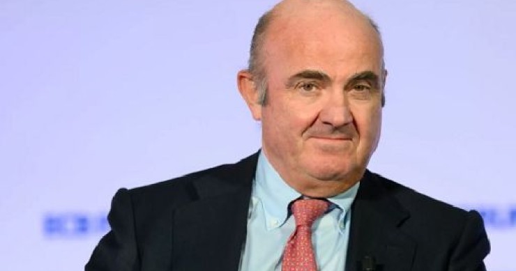 Bce, De Guindos: prospettive economia sbilanciate al ribasso