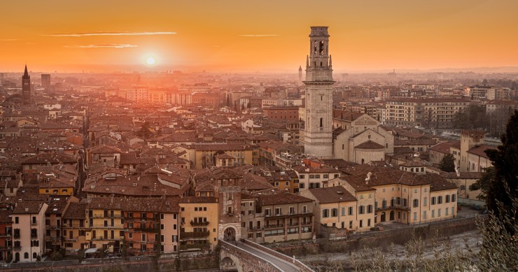 Visita Verona e estas cidades encantadoras próximas