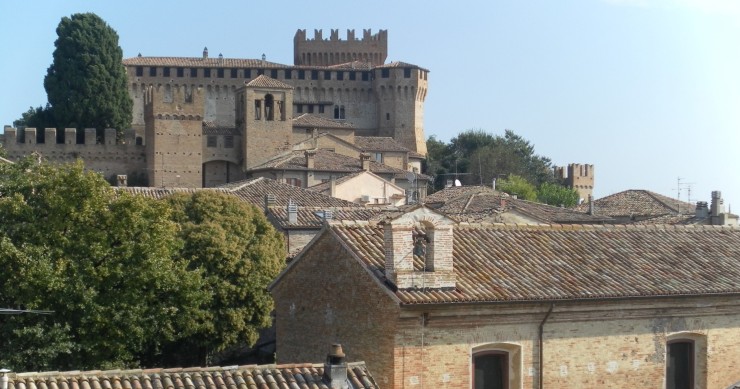 paesi particolari marche