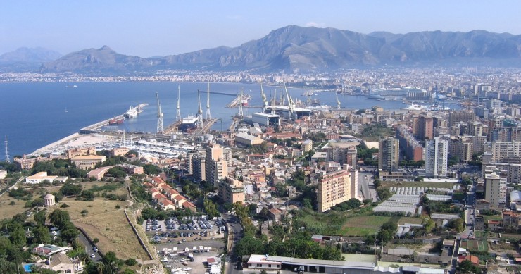 Stock case in vendita