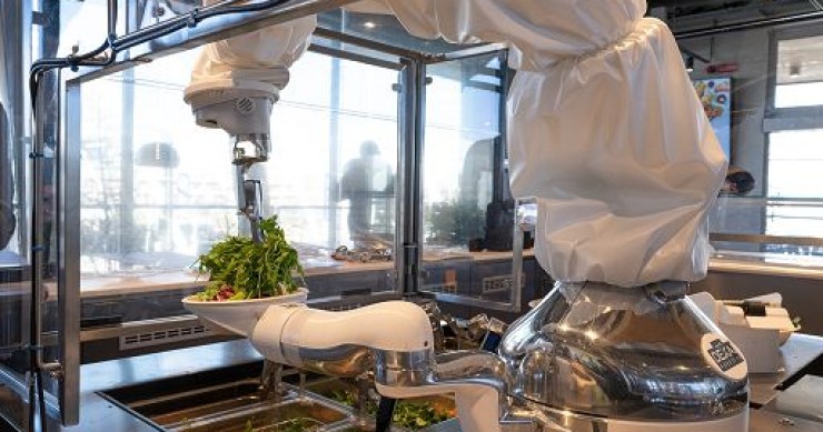 A Mind EsselungaLab: dal robot che fa l'insalata al market senza casse