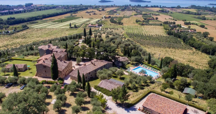Borgo in vendita
