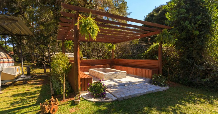 arredi per prendere il sole in giardino