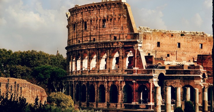 De ce se numește Colosseumul așa?