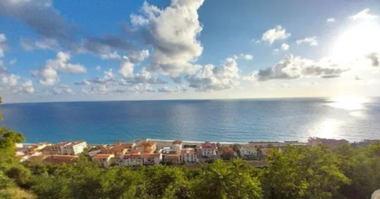 Bilocali fronte mare da 25.000€ come investimento