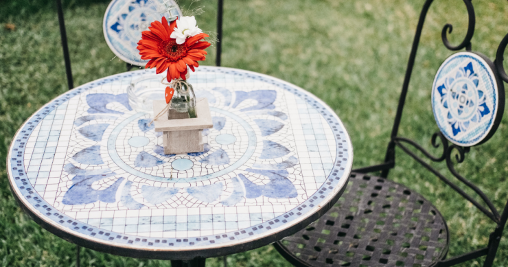 Come realizzare un tavolo a mosaico fai da te