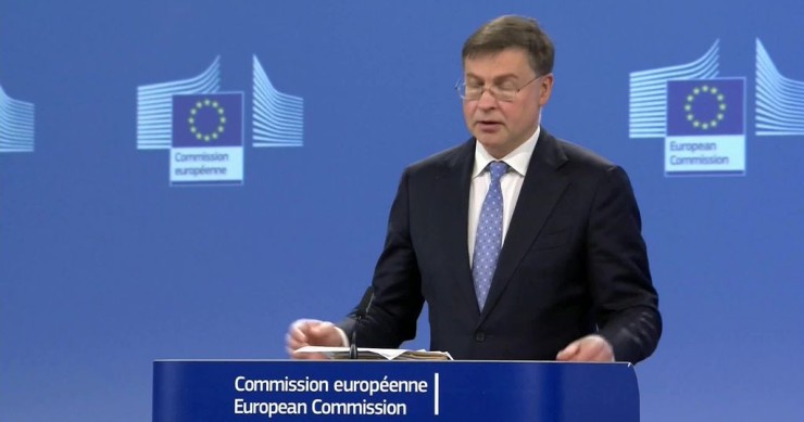 Italia e 15 altri Paesi rinviano notifica Ue piani Bilancio al 15 ott