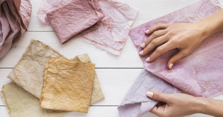 dove si buttano gli stracci vecchi