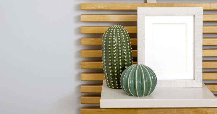 Utilizzare le mensole come comodino