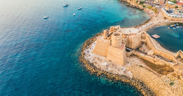 Castelli sul mare in Italia