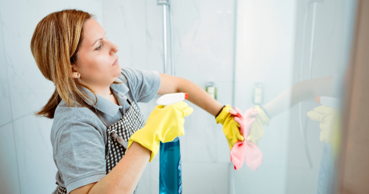 Pulizia vetri doccia con ammorbidente