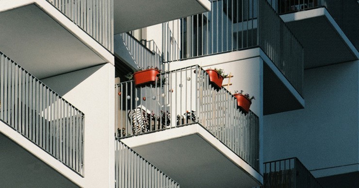 Frontalini dei balconi in condominio
