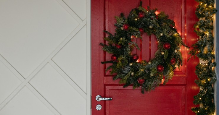 Come addobbare l'ingresso di casa per Natale