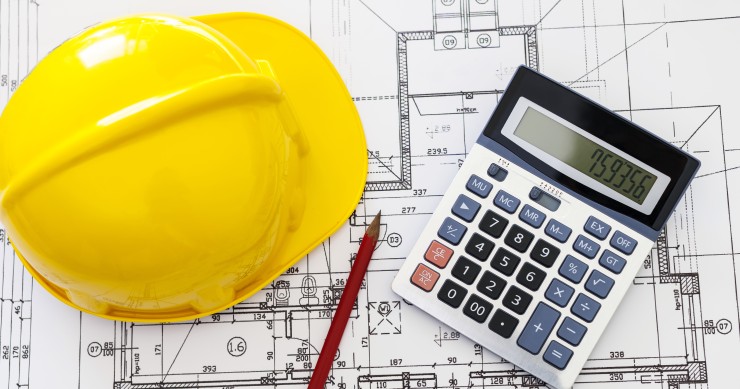 casco e calcolatrice