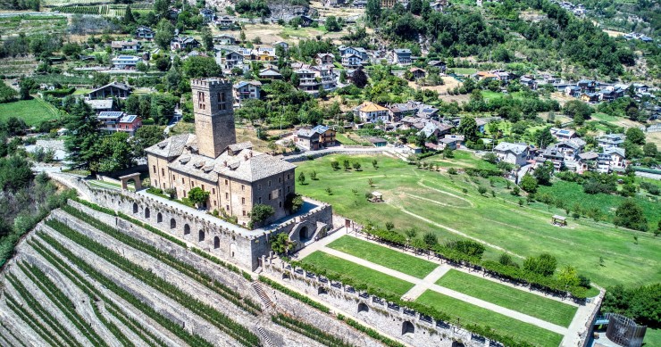 paese piu popolato della valle d'aosta