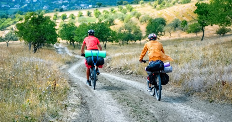 come prepararsi a un viaggio in bici