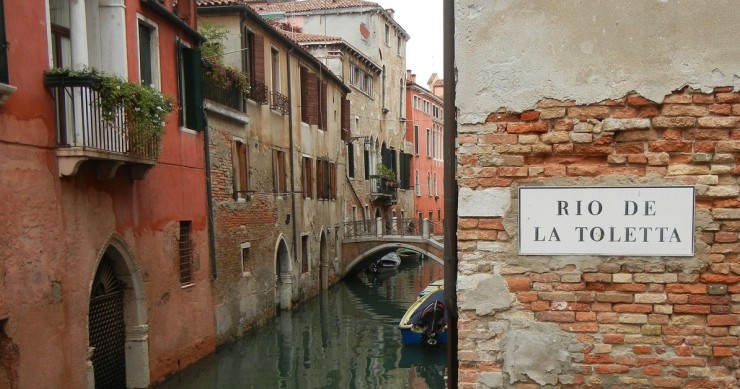 Uno degli nizioleti che si trovano a Venezia